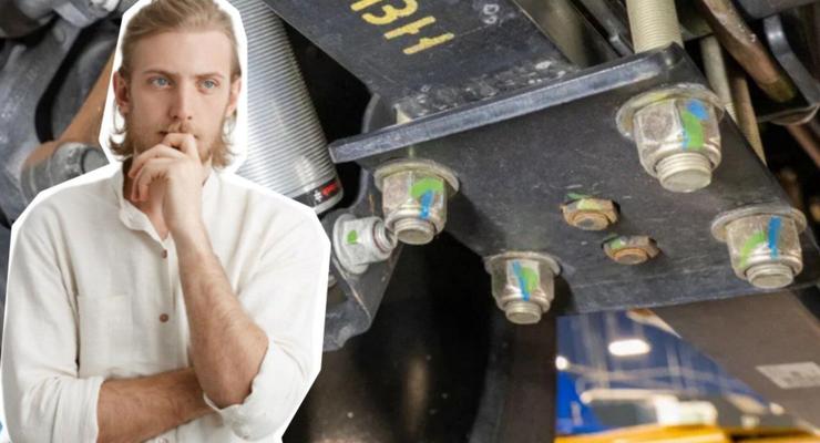 Что означают цветные отметки под капотом: объяснение для водителей