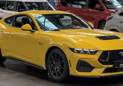 Бензиновые Mustang на подъёме, а электрокары Ford испытывают спад