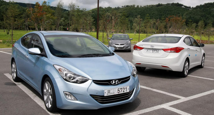 Hyundai показал «живые» фотографии новой Elantra