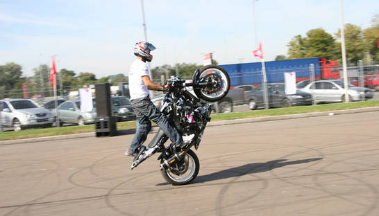 На Столичном автошоу идут битвы мотоциклов