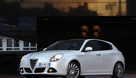 Alfa Romeo Giulietta получит новые двигатели и коробку