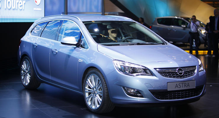 Парижский автосалон: Opel Astra в кузове универсал