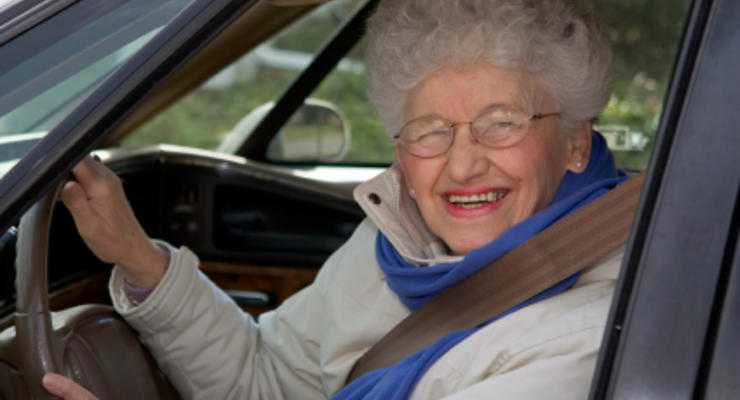 В США больше половины новых авто покупают старики