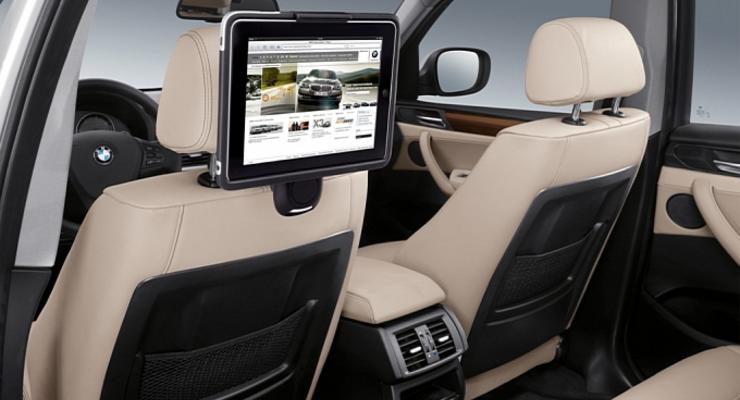 Mercedes-Benz и BMW вставили iPad в подголовники