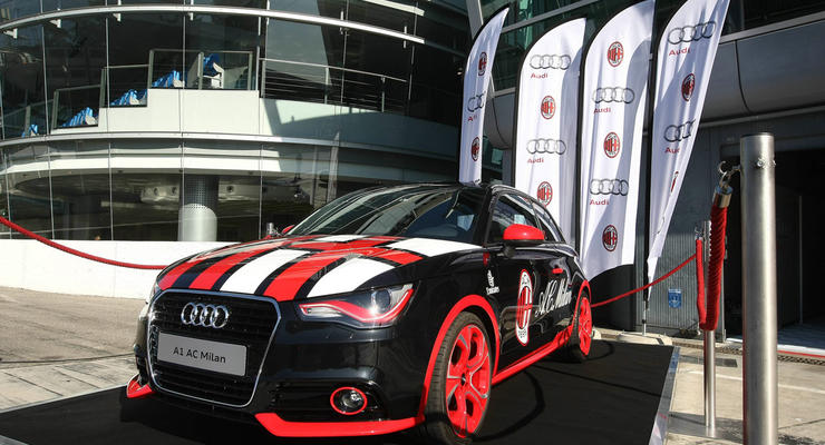 Audi устроила гонки для футболистов Милана