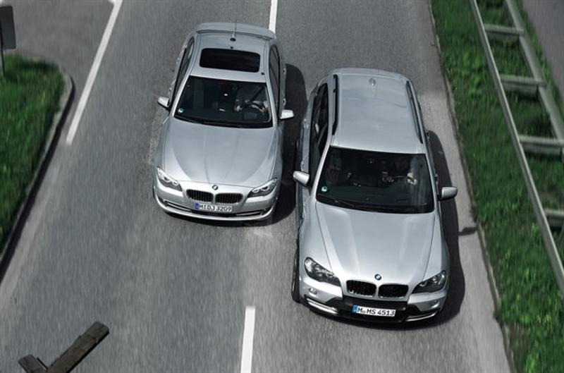 Инновации BMW: автопарковка и ключ-кредитка / autocar.co.uk