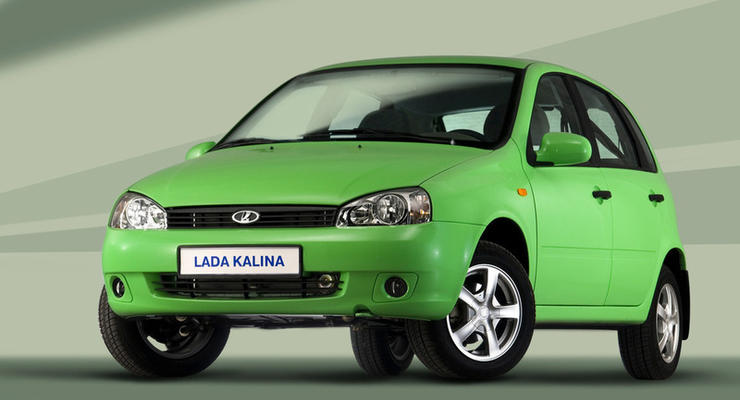 АвтоВАЗ подарил машину автору названия новой Lada