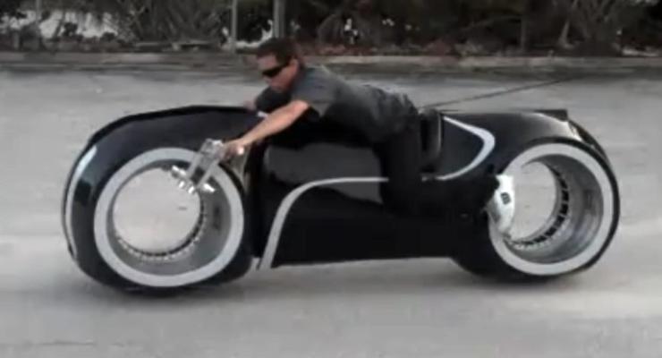 К премьере фильма Трон: собран супер-мотоцикл
