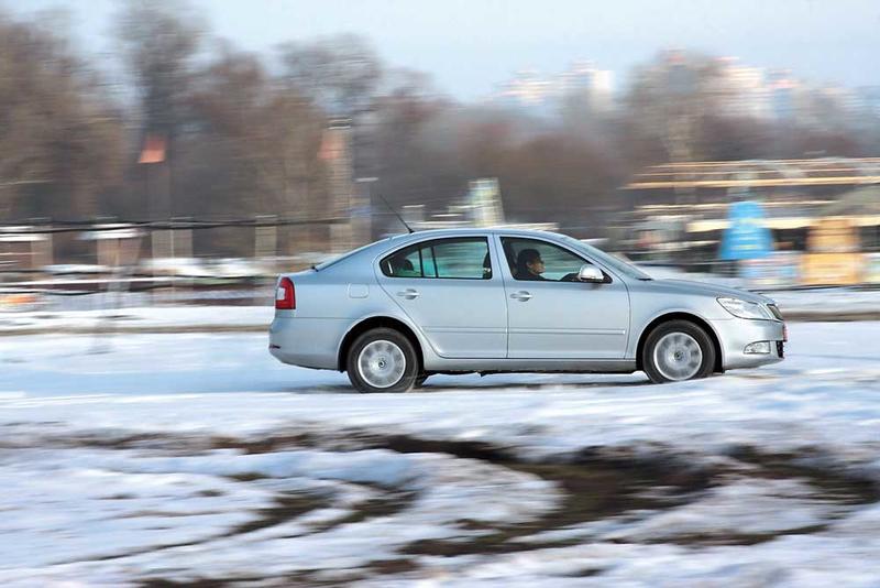 Chevrolet Cruze, Skoda Octavia А5: Кто на новенького? / autocentre.ua