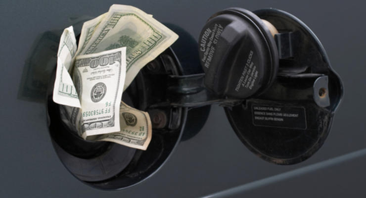 Цены на топливо у нас и в мире: американцев обогнали, но до Европы далеко
