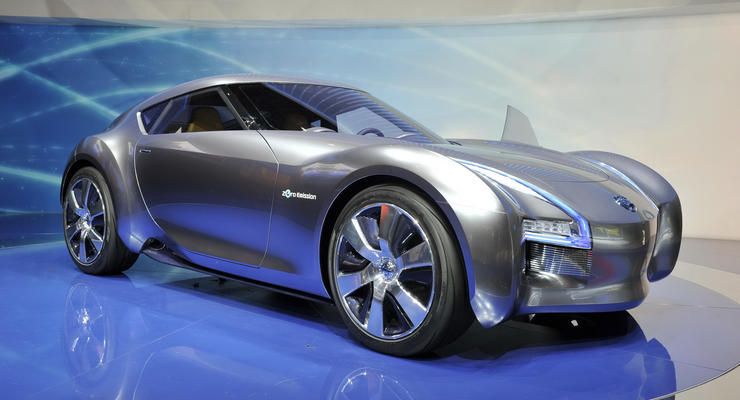Nissan представил концептуальное купе на «батарейках»