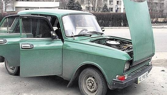 Водитель ударил гаишника ногой и пытался забрать пистолет