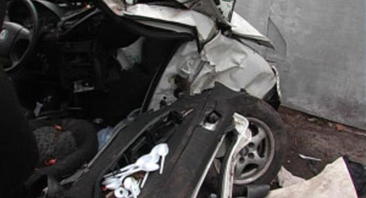 В Сумах в автомобильной аварии погибли муж и жена