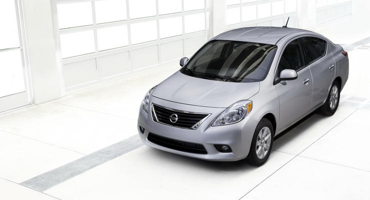 Nissan показал американцам свой самый дешевый седан