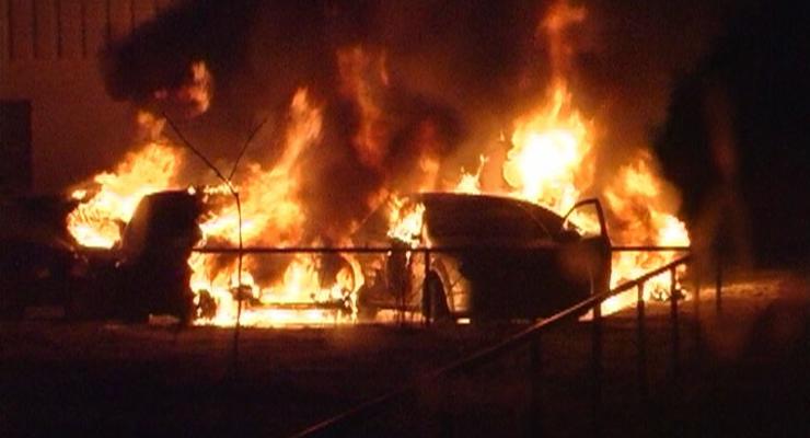 На Борщаговке горели три автомобиля