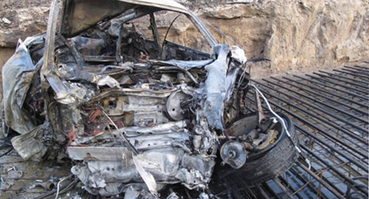 В Киеве Porsche упал в котлован и сгорел вместе с людьми