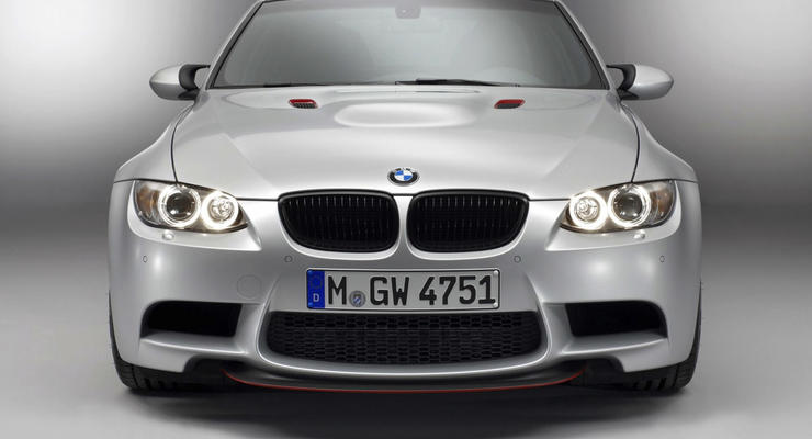 BMW представил спортивный седан из карбона