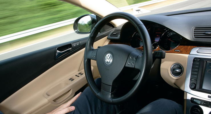 Автопилот Volkswagen может управлять машиной на 130 км/ч