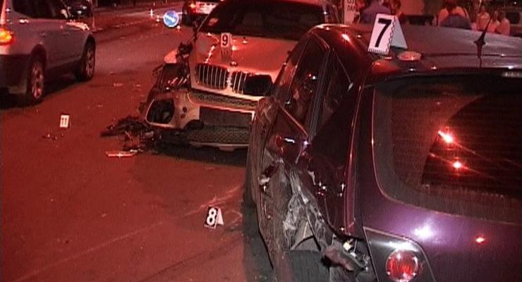 В Конча-Заспе Lexus разбил три машины и убил человека