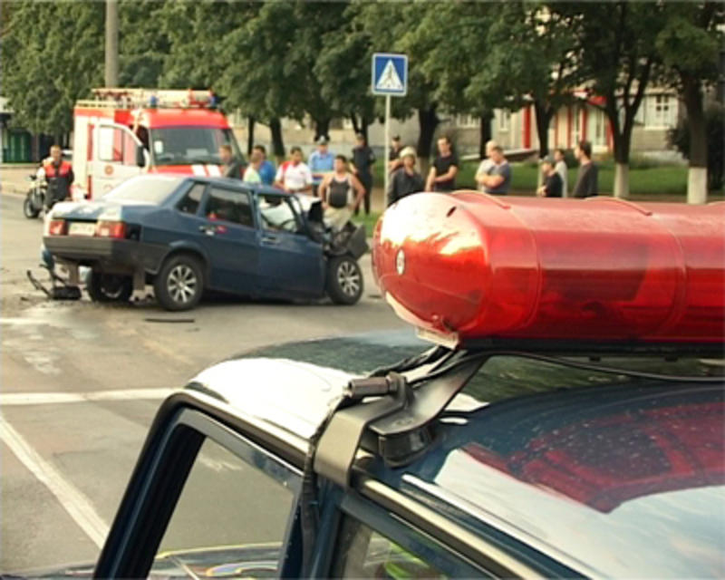 Работник СТО угнал машину клиента и убился о грузовик / gaisumy.gov.ua