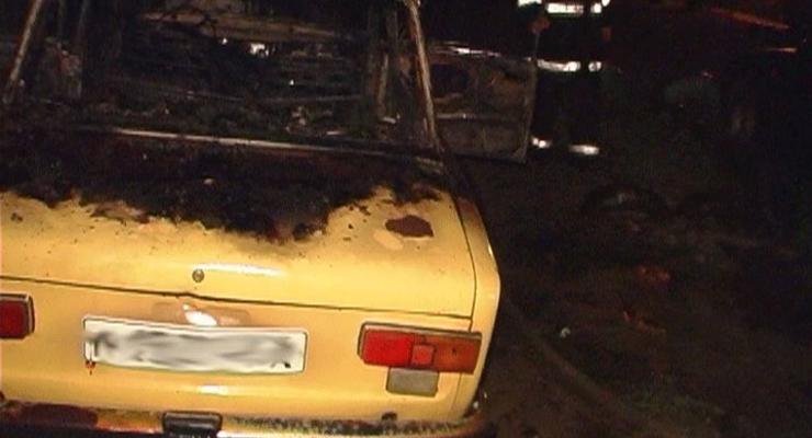 На Лесном в Киеве неизвестные сожгли автомобиль