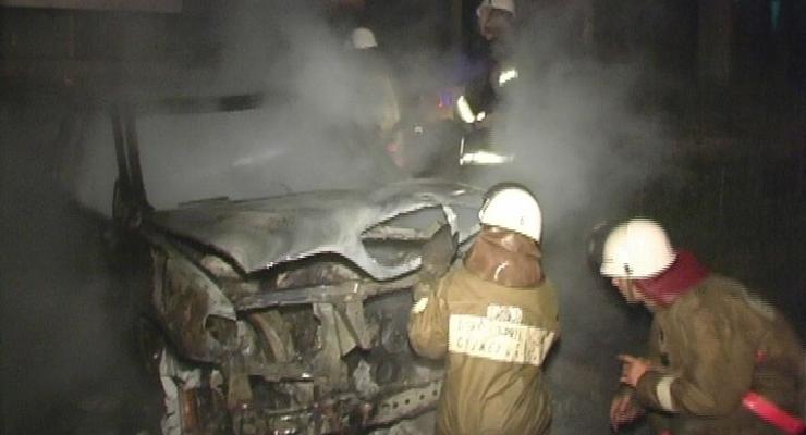 Сегодня ночью в Киеве снова горели иномарки
