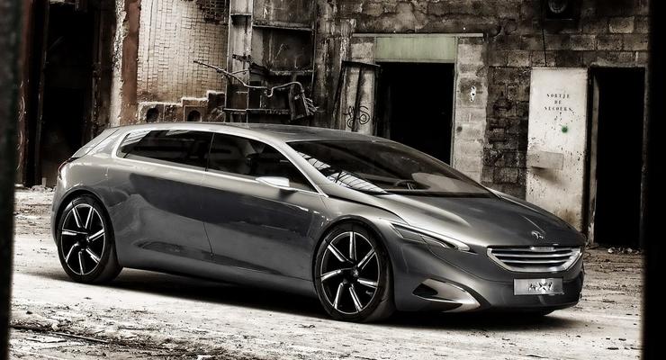 Peugeot показал стильный шестиместный автомобиль
