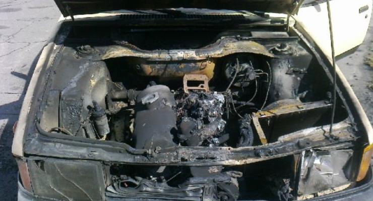 На выходных в трех районах Киева горели автомобили