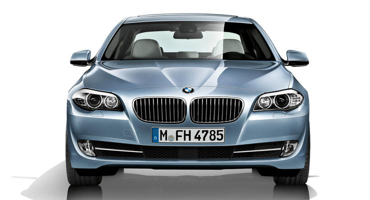 Новый гибрид BMW: 335 сил и 6,4 литра на сотню