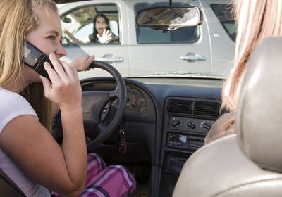 Электроника Nissan не даст перепутать газ и тормоз