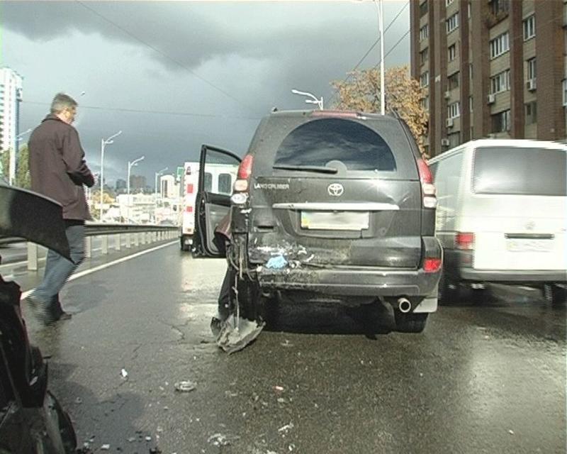 На выходных в Киеве три машины сбили пешеходов / magnolia-tv.com