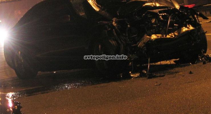 Под Киевом Mercedes сломал шею водителю Renault