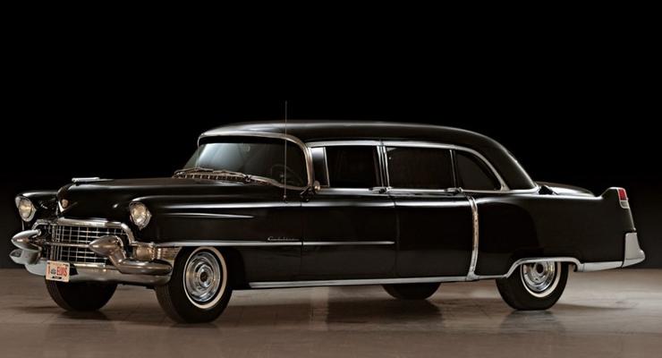 Восьмиместный Cadillac Элвиса продадут на аукционе