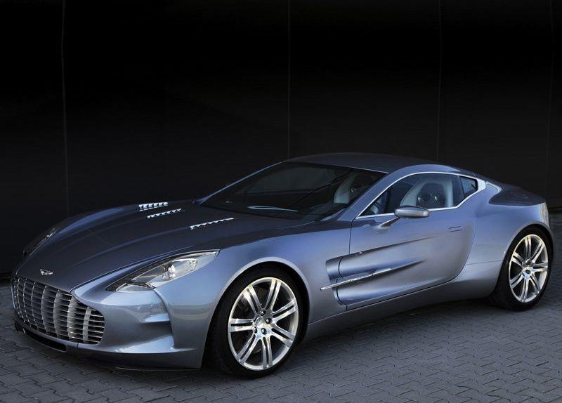 Forbes назвал десять самых дорогих автомобилей года / Aston Martin