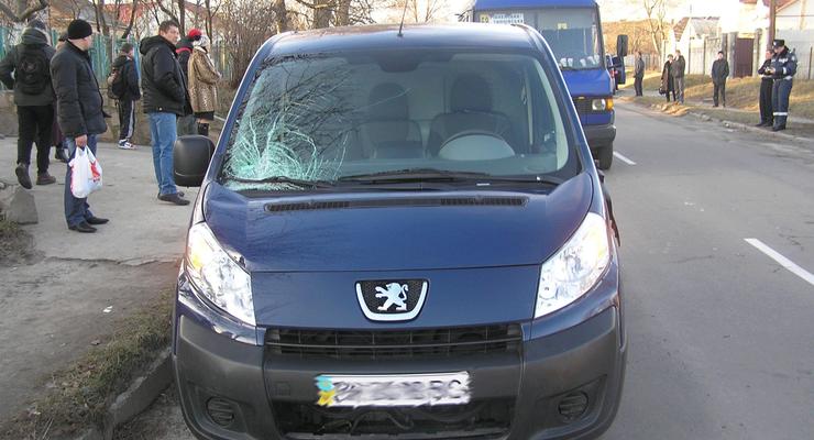 18-летний водитель Peugeot убил девочку на тротуаре