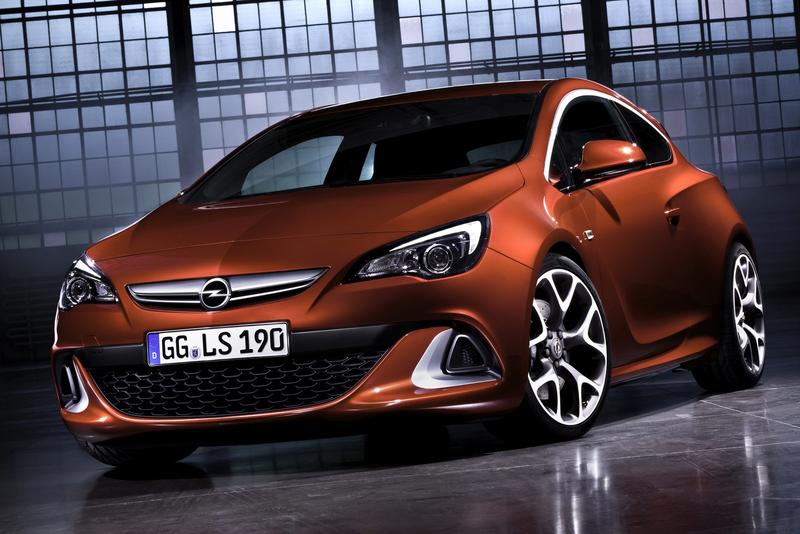 Две премьеры Opel: мини-кроссовер и «горячий» хэтчбек / Opel/Vauxhall