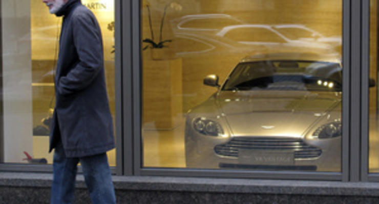 Украинские миллионеры массово скупают дорогие авто