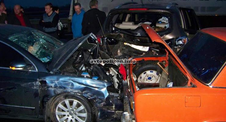 Лихач на Volkswagen разбил в Киеве 9 машин (ФОТО, ВИДЕО)