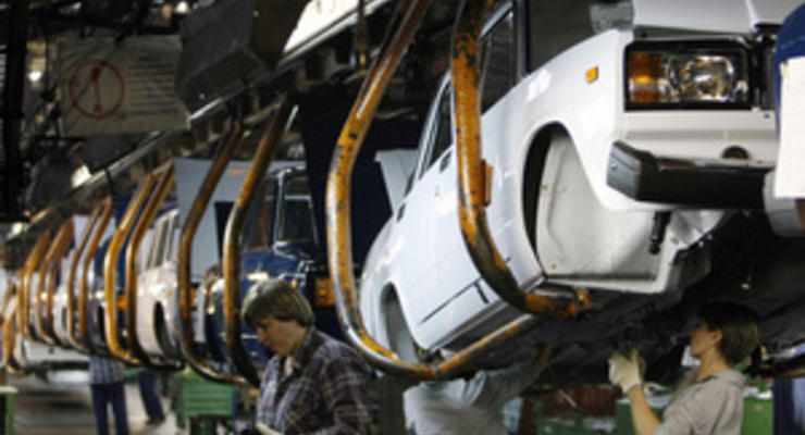 В Украине резко сокращаются объемы продаж автомобилей Lada