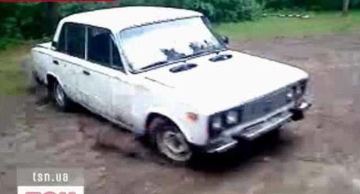 Двое киевлян угоняли авто, чтобы покататься и разбить