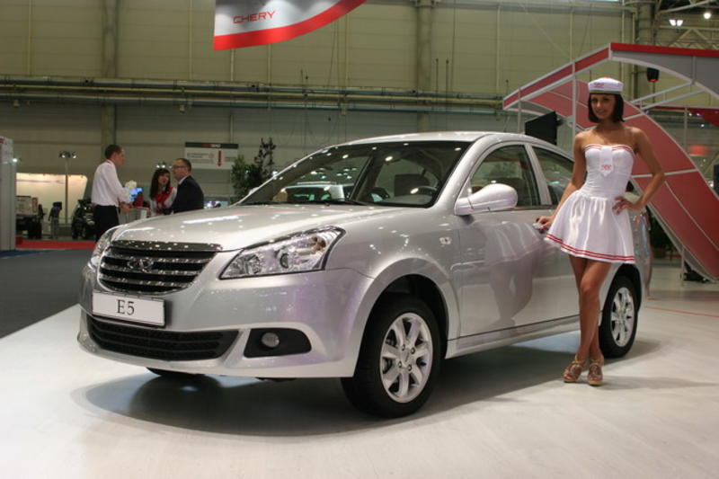 SIA 2012: Chery показала два новых седана и кроссовер / autocentre.ua