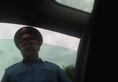 Гаишник гнался с мигалками, чтобы попросить аптечку