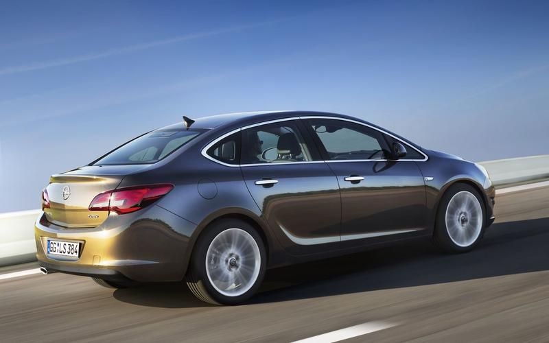 Opel рассекретил новый компактный седан Astra / Opel