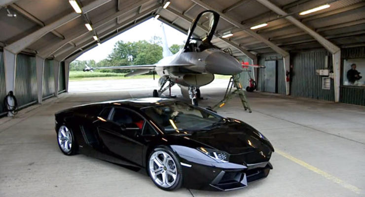 Новый Lamborghini померялся скоростью с истребителем