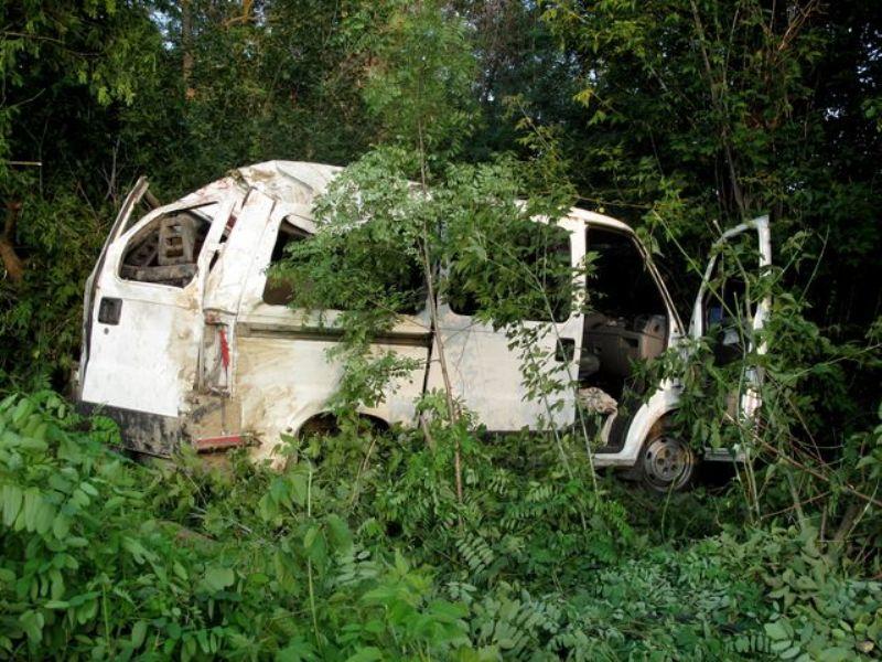 Под Киевом перевернулся микроавтобус, погиб пассажир / ГАИ