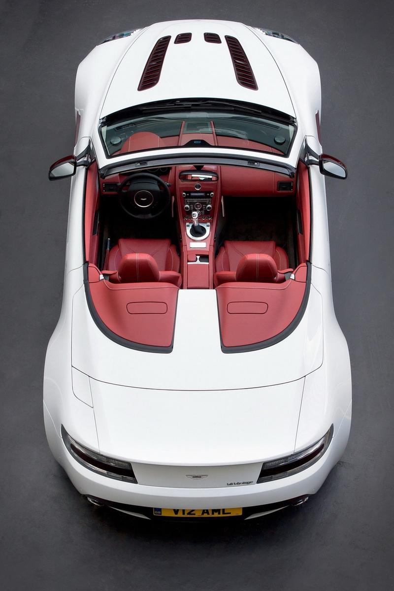 Новый спортивный Aston Martin доступен к заказу / Aston Martin