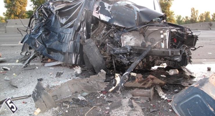 В Киеве 19-летний водитель погубил себя и 3 пассажиров