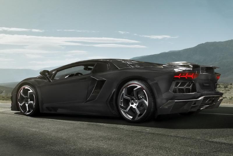 Босс Lamborghini передал клиенту тысячный Aventador / Mansory