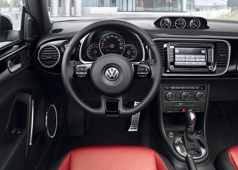 Киевлянам представили новые Фольксвагены – Жук и up! / Volkswagen