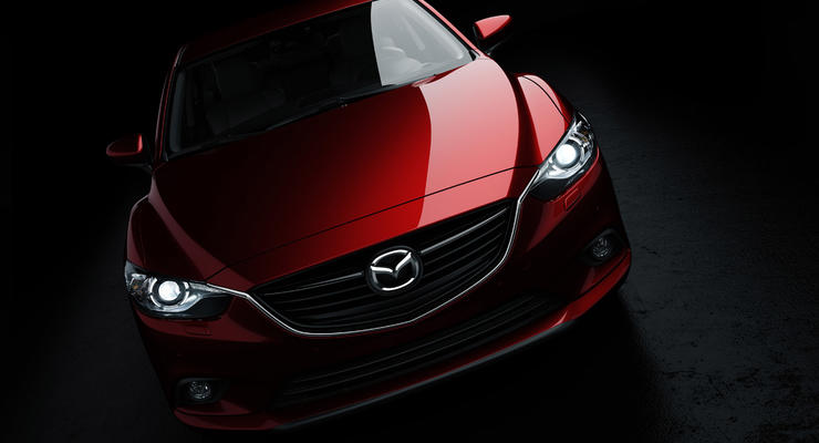 Первые фотографии седана Mazda6 нового поколения
